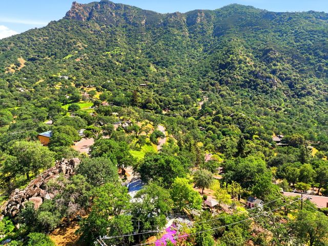 45241 Crest Lane, Three Rivers, CA 93271