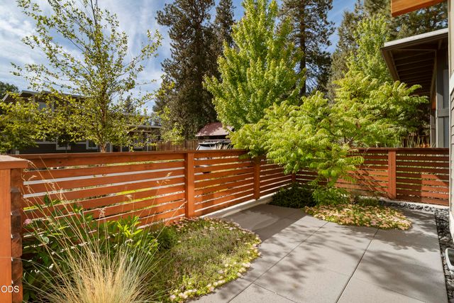 63378 NW Clearstone Drive, Bend, OR 97703
