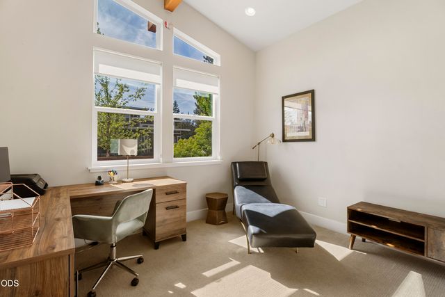 63378 NW Clearstone Drive, Bend, OR 97703