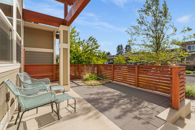 63378 NW Clearstone Drive, Bend, OR 97703