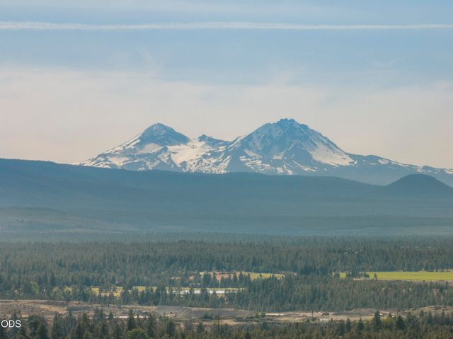 63378 NW Clearstone Drive, Bend, OR 97703