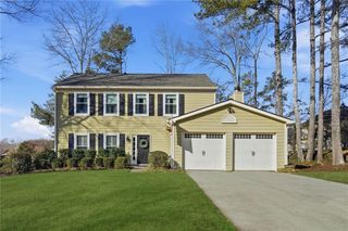 12140 Greenmont Walk, Alpharetta, GA 30009