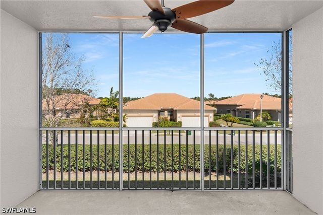 7835 Regal Heron CIR 202, Naples, FL 34104