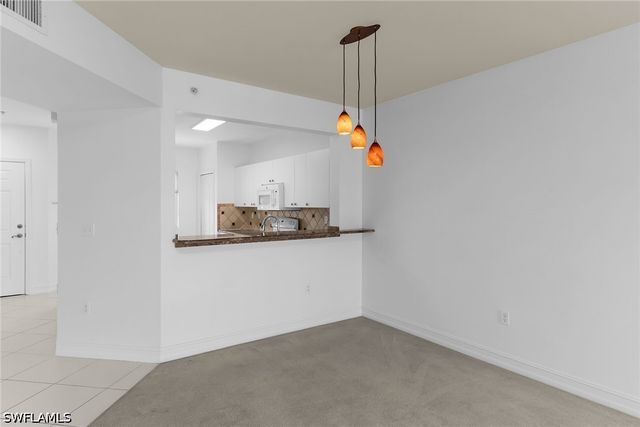7835 Regal Heron CIR 202, Naples, FL 34104