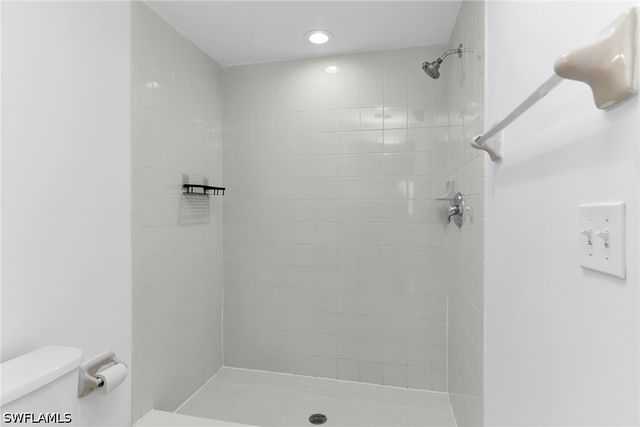 7835 Regal Heron CIR 202, Naples, FL 34104
