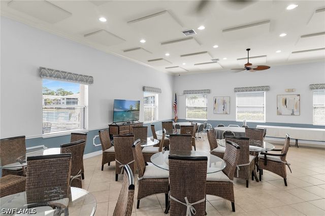 7835 Regal Heron CIR 202, Naples, FL 34104
