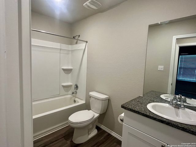 10418 Midsummer Mdw, Converse, TX 78109