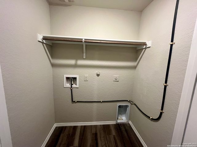 10418 Midsummer Mdw, Converse, TX 78109