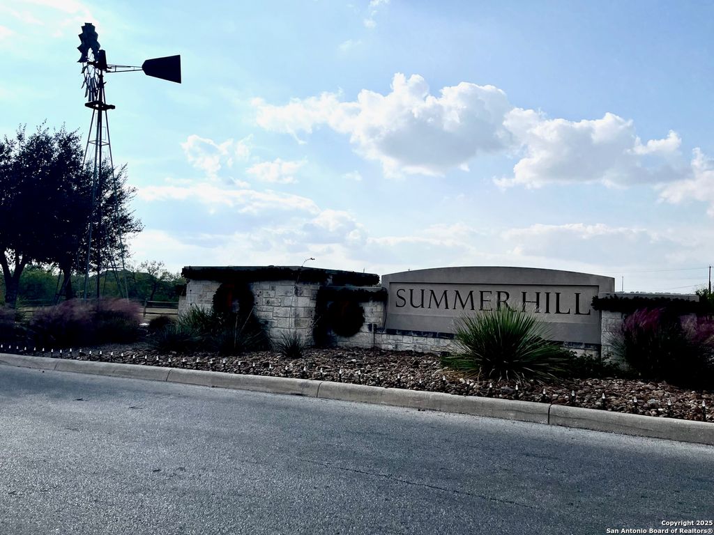 10418 Midsummer Mdw, Converse, TX 78109