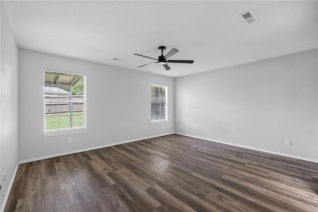 2566 W Arthur Hart Street, Fayetteville, AR 72703