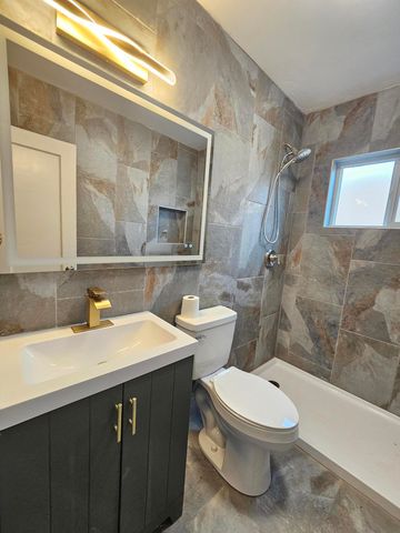 3428 Ross Avenue SE, Albuquerque, NM 87106