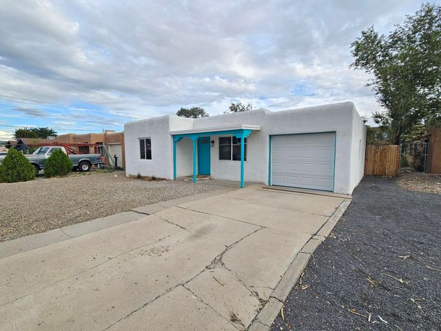 3428 Ross Avenue SE, Albuquerque, NM 87106