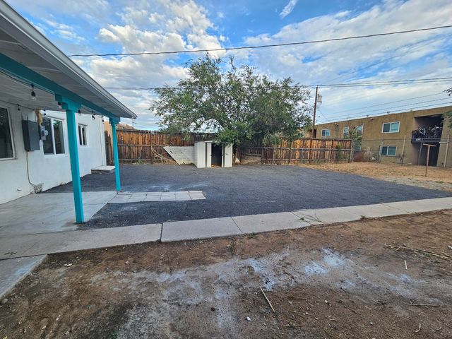 3428 Ross Avenue SE, Albuquerque, NM 87106