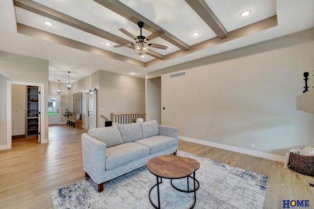 945 N 108th Street, Lincoln, NE 68527