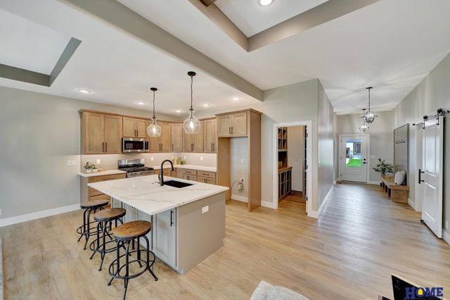 945 N 108th Street, Lincoln, NE 68527
