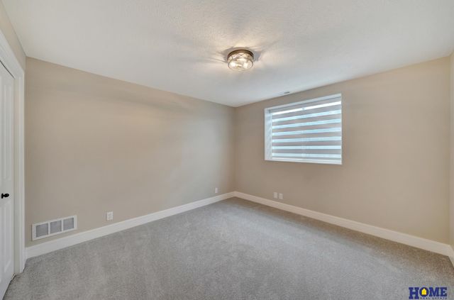 945 N 108th Street, Lincoln, NE 68527