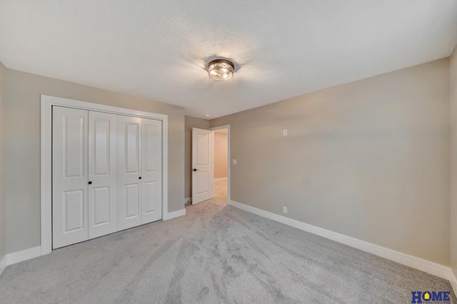 945 N 108th Street, Lincoln, NE 68527