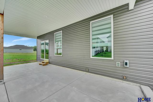 945 N 108th Street, Lincoln, NE 68527