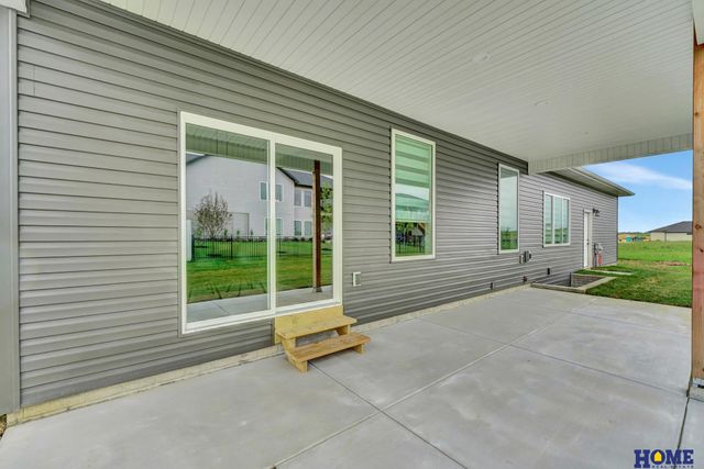 945 N 108th Street, Lincoln, NE 68527