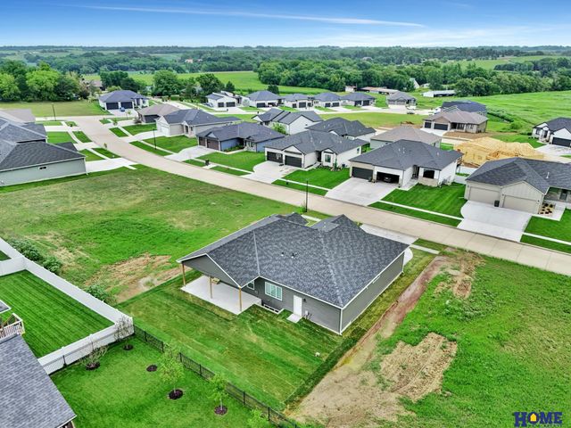 945 N 108th Street, Lincoln, NE 68527