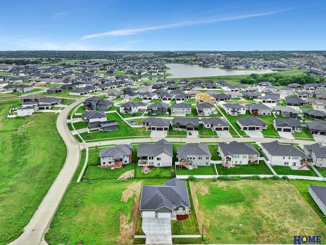 945 N 108th Street, Lincoln, NE 68527