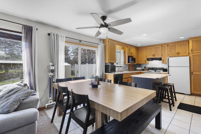 1394 O KEEFE ROAD, De Pere, WI 54115