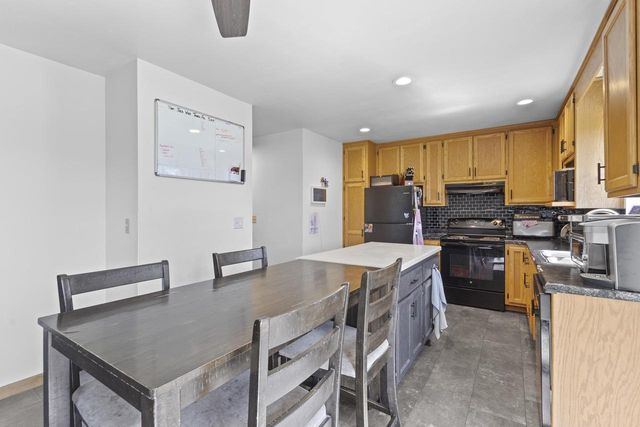1394 O KEEFE ROAD, De Pere, WI 54115