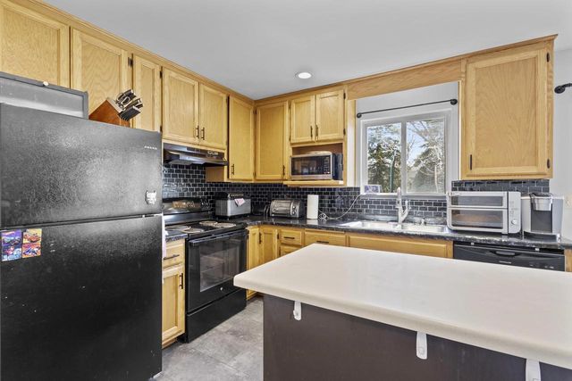 1394 O KEEFE ROAD, De Pere, WI 54115