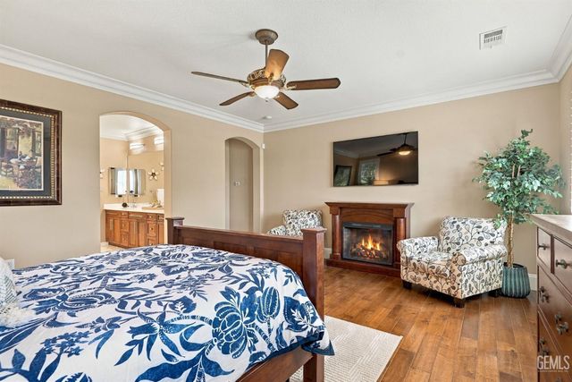 6401 Charwood Place, Bakersfield, CA 93306