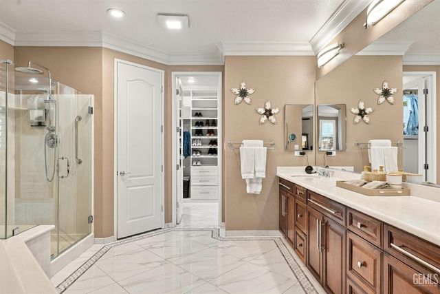 6401 Charwood Place, Bakersfield, CA 93306
