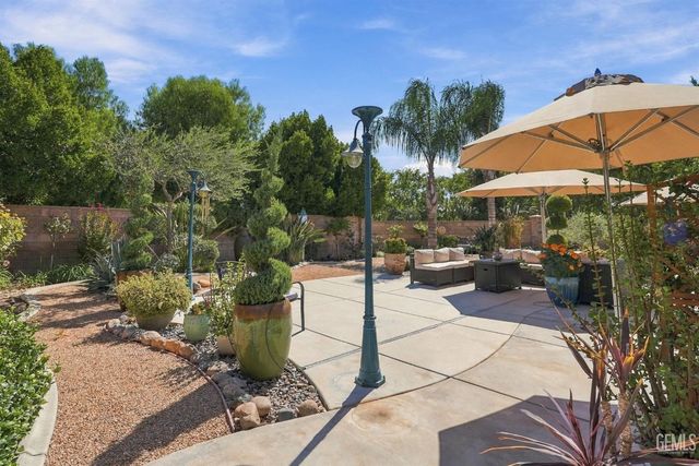 6401 Charwood Place, Bakersfield, CA 93306