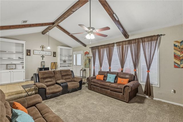 2403 Briar Oaks Drive, Bryan, TX 77802