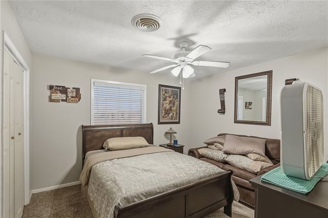 2403 Briar Oaks Drive, Bryan, TX 77802