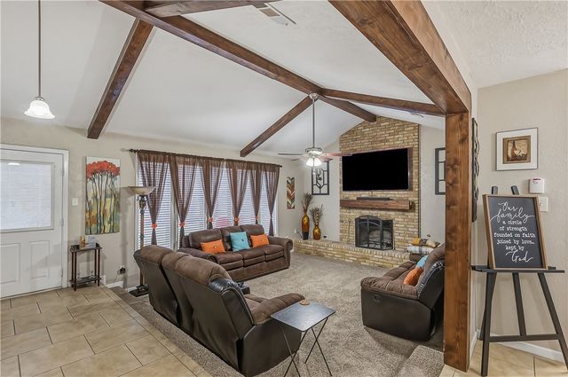 2403 Briar Oaks Drive, Bryan, TX 77802