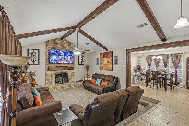 2403 Briar Oaks Drive, Bryan, TX 77802