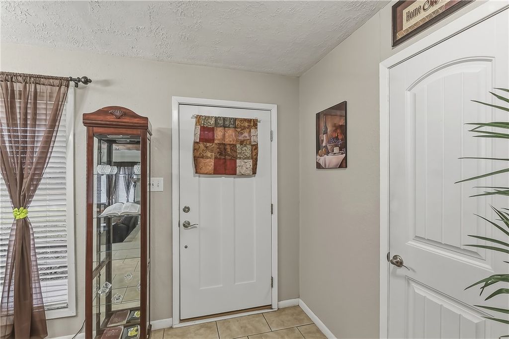 2403 Briar Oaks Drive, Bryan, TX 77802 — photo 4