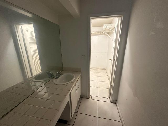 4191 NW 26th Street 371, Lauderhill, FL 33313