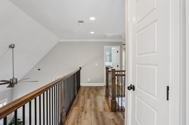 561 Hiwassee Rd, Lebanon, TN 37087