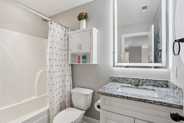 561 Hiwassee Rd, Lebanon, TN 37087