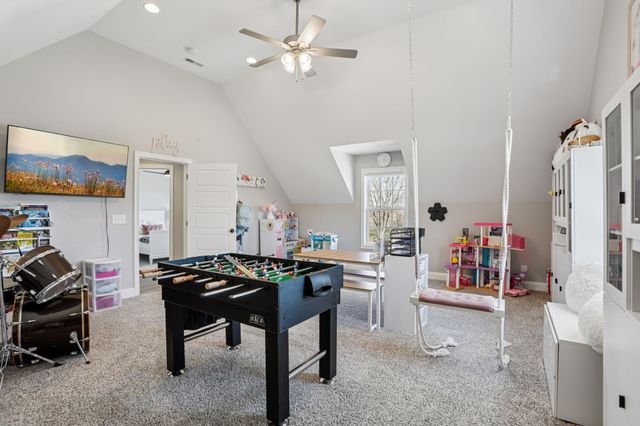 561 Hiwassee Rd, Lebanon, TN 37087