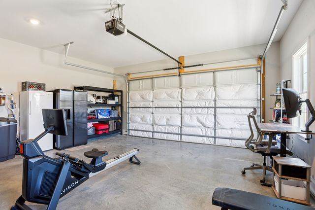 561 Hiwassee Rd, Lebanon, TN 37087