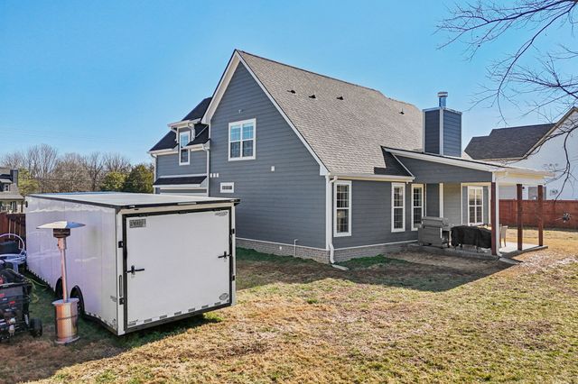 561 Hiwassee Rd, Lebanon, TN 37087