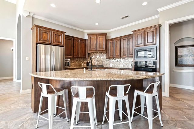 2643 Imperial Grove Lane, Conroe, TX 77385