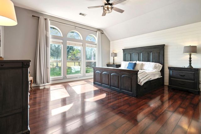 2643 Imperial Grove Lane, Conroe, TX 77385