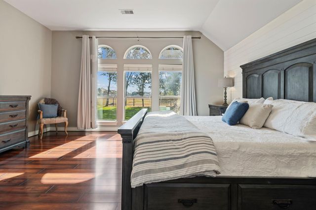 2643 Imperial Grove Lane, Conroe, TX 77385