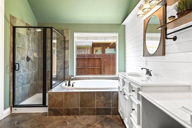 2643 Imperial Grove Lane, Conroe, TX 77385