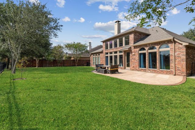 2643 Imperial Grove Lane, Conroe, TX 77385