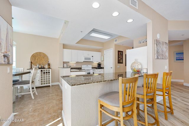 2 Oceans West Blvd Apt 1000, Daytona Beach Shores, FL 32118