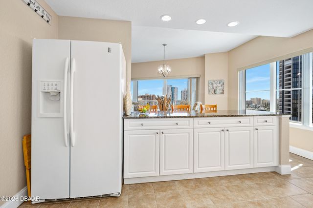 2 Oceans West Blvd Apt 1000, Daytona Beach Shores, FL 32118