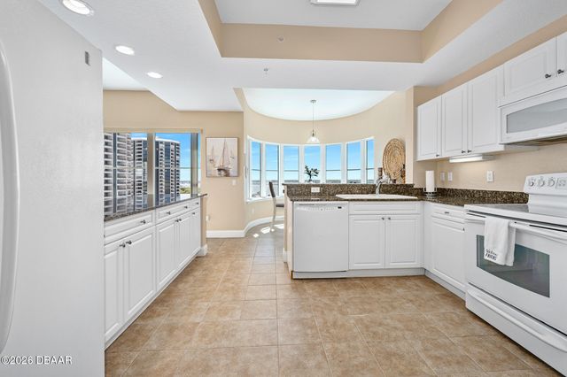 2 Oceans West Blvd Apt 1000, Daytona Beach Shores, FL 32118